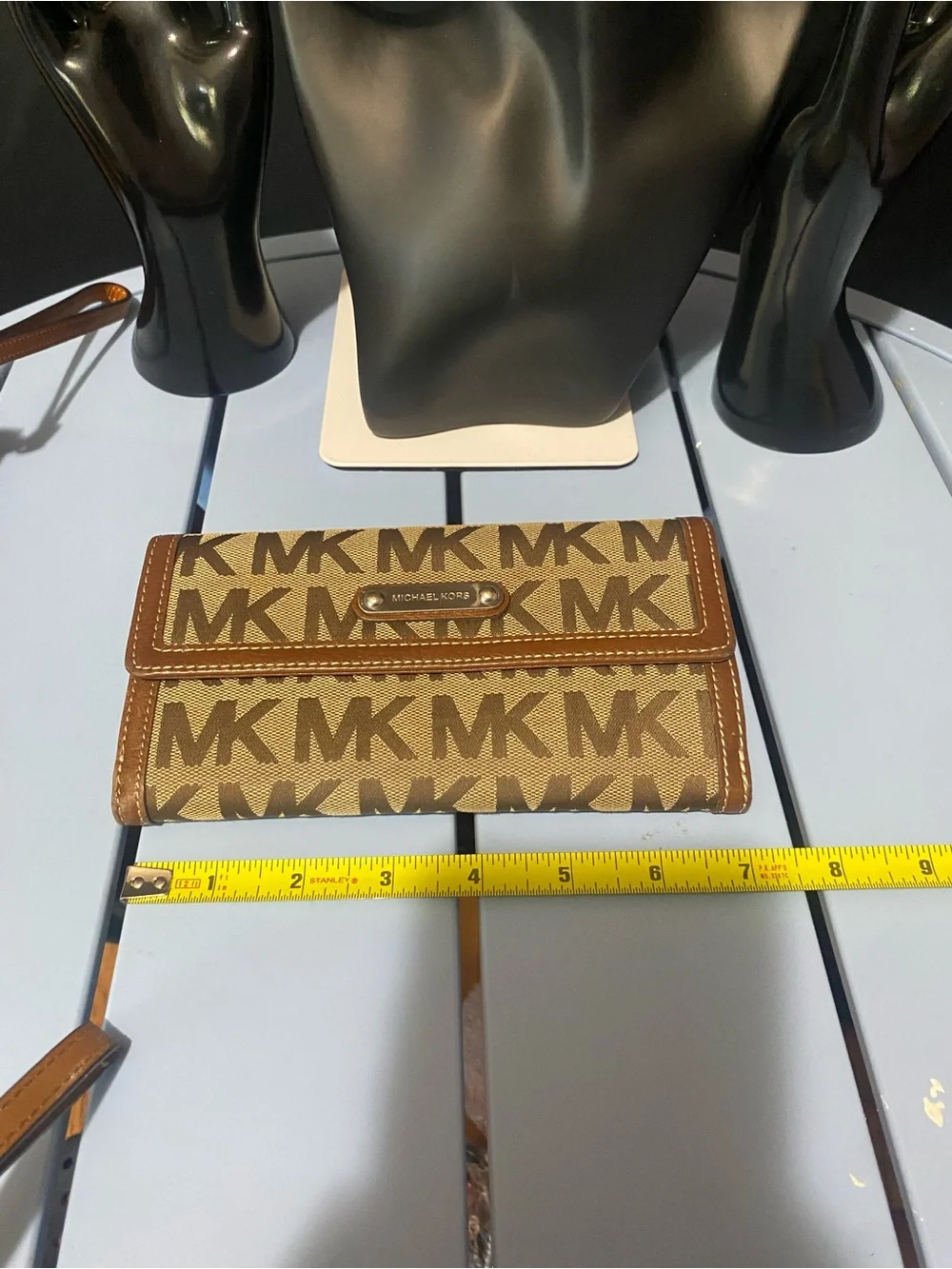 Michael Kors women’s foldable wallet suede brown classic MK logo design